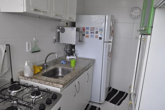 Cozinha de apartamento para alugar com 2 quartos, 55m² em Engenho de Dentro, Rio de Janeiro