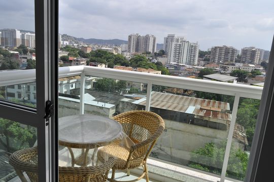 Varanda de apartamento para alugar com 2 quartos, 55m² em Engenho de Dentro, Rio de Janeiro