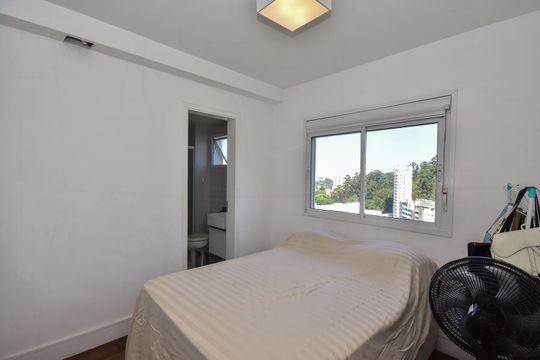Suíte 2 de apartamento à venda com 3 quartos, 141m² em Jardim Monte Kemel, São Paulo