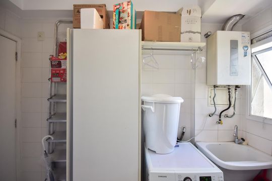 Área de Serviço  de apartamento à venda com 3 quartos, 141m² em Jardim Monte Kemel, São Paulo