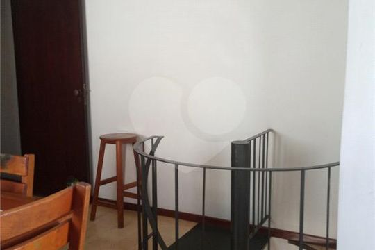 Casa à venda com 3 quartos, 210m² em Parque Monteiro Soares, São Paulo