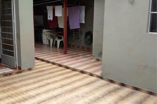 Casa à venda com 2 quartos, 190m² em Jardim Maristela, São Paulo