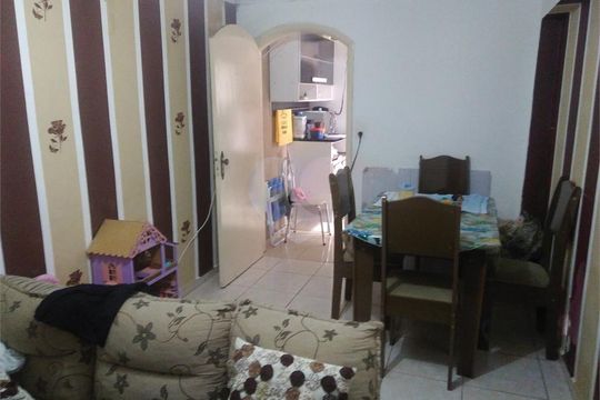 Casa à venda com 7 quartos, 190m² em Vila Pereira Cerca, São Paulo