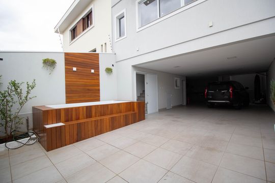 Quintal de casa à venda com 3 quartos, 200m² em Parque Sao Domingos, São Paulo