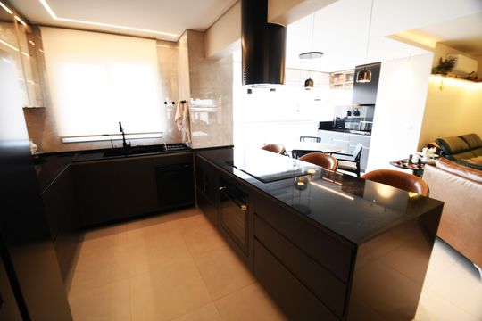 Cozinha de apartamento à venda com 3 quartos, 120m² em Taquaral, Campinas