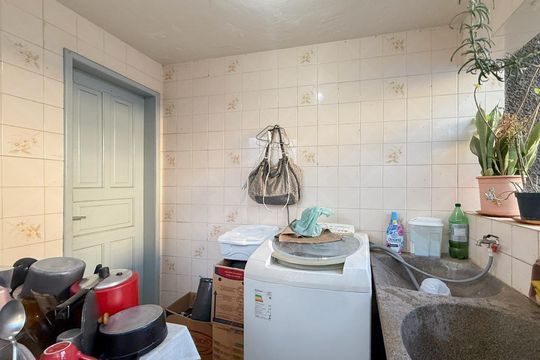 Área de serviço de casa à venda com 3 quartos, 400m² em Sagrada Família, Belo Horizonte