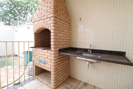 Área comum - Churrasqueira de casa para alugar com 4 quartos, 219m² em Vigilato Pereira, Uberlândia