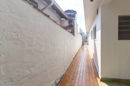 Corredor de casa à venda com 2 quartos, 320m² em Jardim São Paulo, Guarulhos