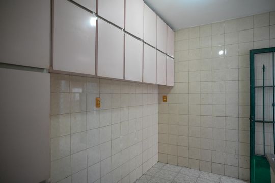 Cozinha de apartamento à venda com 2 quartos, 100m² em Aclimação, São Paulo
