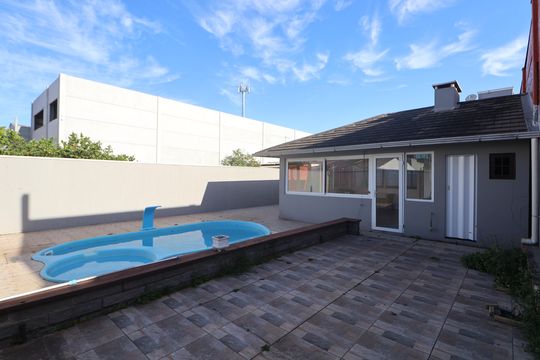 Área comum - Piscina de casa à venda com 4 quartos, 180m² em Marechal Rondon, Canoas