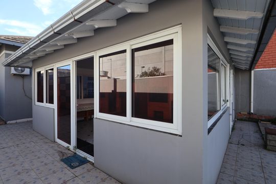 Área comum - Churrasqueira de casa à venda com 4 quartos, 180m² em Marechal Rondon, Canoas