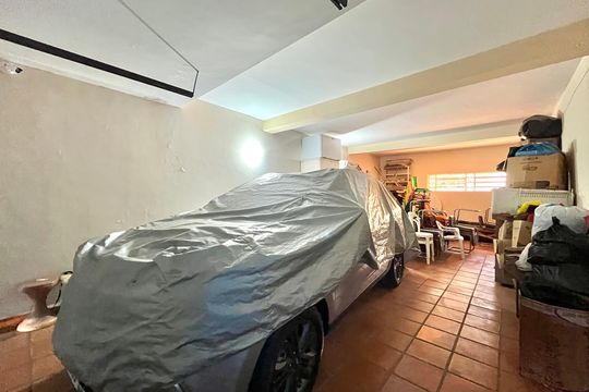 Garagem 1 de casa à venda com 5 quartos, 600m² em Planalto Paulista, São Paulo