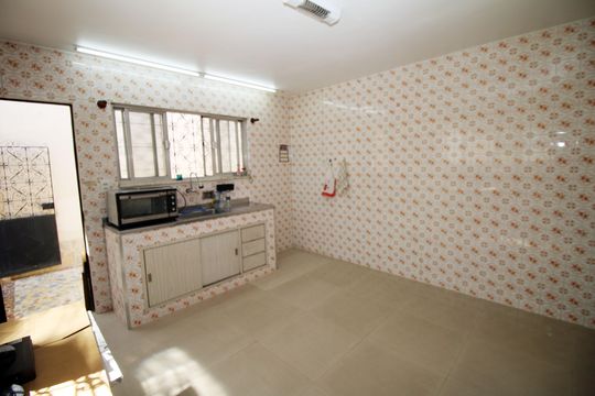 Cozinha de casa à venda com 2 quartos, 300m² em Irajá, Rio de Janeiro