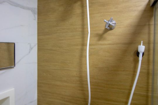 Banheiro Social de apartamento para alugar com 2 quartos, 49m² em  Taguatinga Sul, Brasília