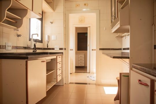 Cozinha de apartamento à venda com 3 quartos, 89m² em Mirandópolis, São Paulo