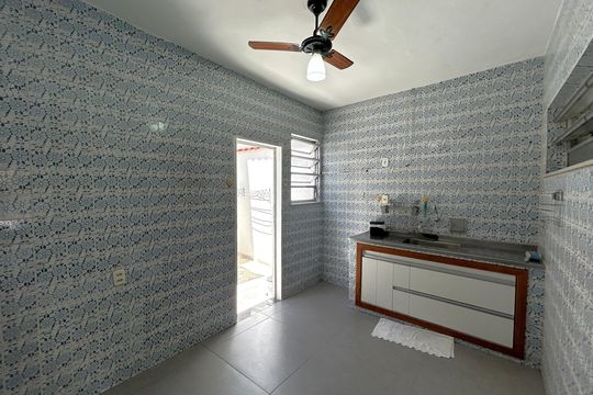 Cozinha de casa de condomínio para alugar com 4 quartos, 96m² em Cachambi, Rio de Janeiro
