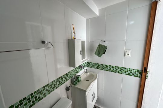 Banheiro da casa 2 de casa de condomínio para alugar com 4 quartos, 96m² em Cachambi, Rio de Janeiro