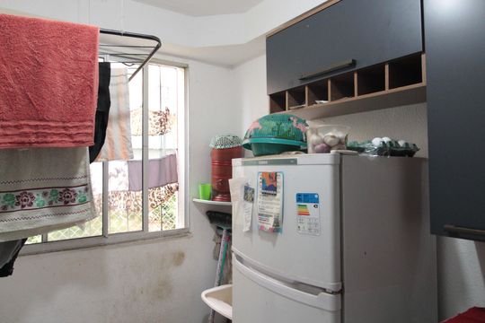 Cozinha de apartamento para alugar com 2 quartos, 56m² em Jardim Vitoria, Belo Horizonte