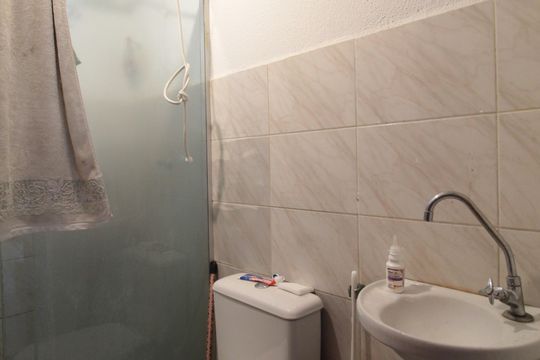 Banheiro Social de apartamento para alugar com 2 quartos, 56m² em Jardim Vitoria, Belo Horizonte