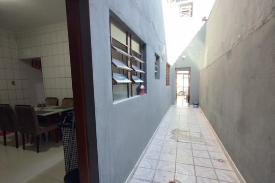 Casa à venda com 3 quartos, 199m² em Jardim Danfer, São Paulo