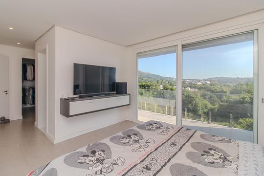 Quarto 3 - Suíte de casa de condomínio à venda com 3 quartos, 309m² em Vila Nova, Porto Alegre