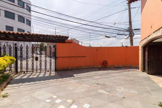 Quintal de casa à venda com 3 quartos, 308m² em Jardim Piratininga, São Paulo