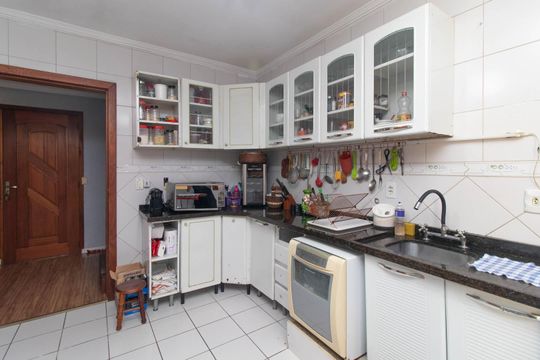 Cozinha de casa de condomínio para alugar com 3 quartos, 190m² em Serraria, Porto Alegre