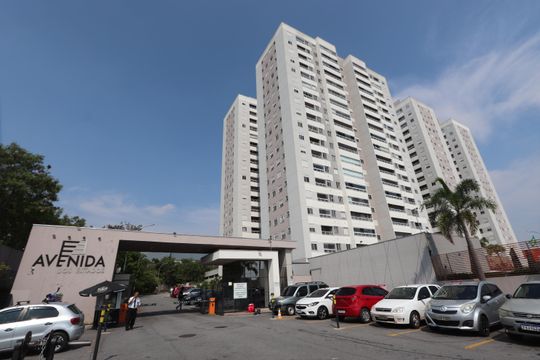 Fachada de apartamento à venda com 2 quartos, 49m² em Vila Metalúrgica, São Paulo