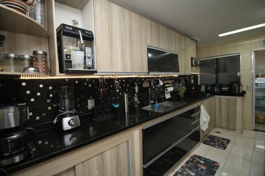 Cozinha de apartamento à venda com 3 quartos, 150m² em Penha, Rio de Janeiro