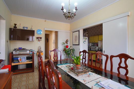 Sala de Jantar de casa à venda com 4 quartos, 230m² em Vila Ipiranga, Porto Alegre