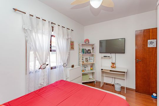 Quarto 3 de casa à venda com 4 quartos, 230m² em Jardim Vergueiro (sacoma), São Paulo