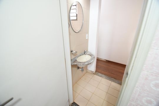 Banheiro 2 de casa à venda com 3 quartos, 198m² em Jardim Brasil, Campinas