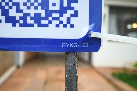 Placa de casa à venda com 3 quartos, 198m² em Jardim Brasil, Campinas