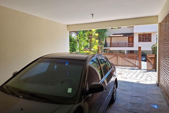 Garagem de casa de condomínio à venda com 3 quartos, 660m² em Vila Progresso, Niterói