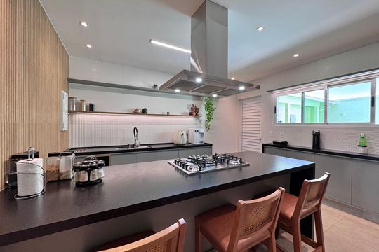 Cozinha de casa de condomínio à venda com 4 quartos, 365m² em Recreio dos Bandeirantes, Rio de Janeiro
