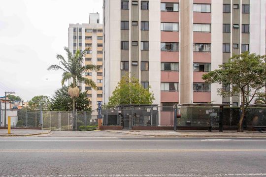 Fachada e portaria de apartamento à venda com 3 quartos, 70m² em Jardim Melo, Diadema