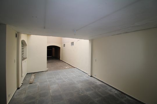 Garagem de casa à venda com 3 quartos, 200m² em Vila Dom Pedro II, São Paulo