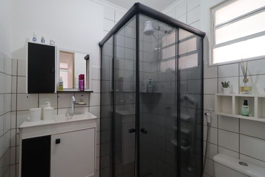 Banheiro de apartamento para alugar com 2 quartos, 50m² em Ipiranga, Ribeirão Preto