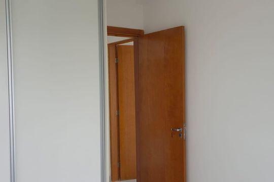 Quarto de apartamento para alugar com 2 quartos, 61m² em Jardim Marilu, Cotia