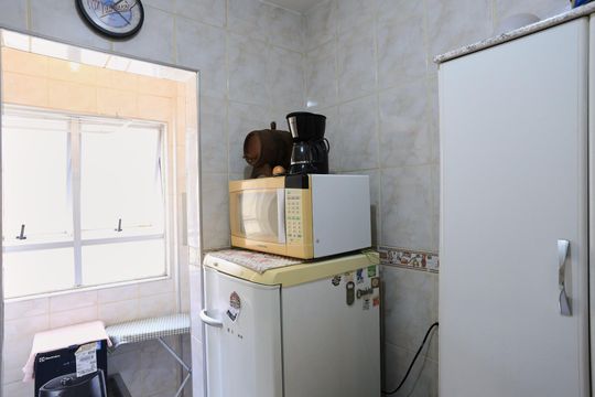 Cozinha e Área de Serviço de apartamento à venda com 3 quartos, 75m² em Sagrada Família, Belo Horizonte