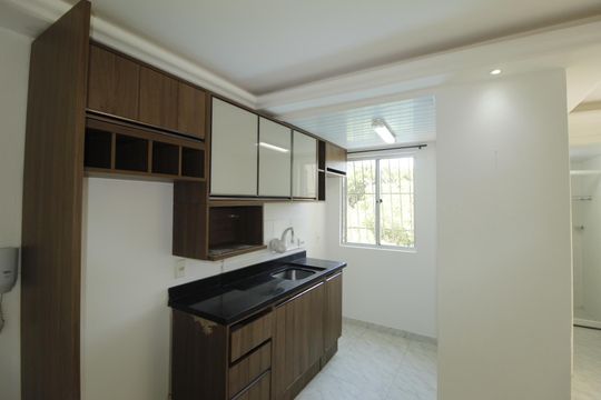 Cozinha de apartamento à venda com 2 quartos, 43m² em Parque Santa Fé, Porto Alegre