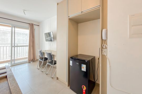 Cozinha de kitnet/studio à venda com 1 quarto, 28m² em Liberdade, São Paulo