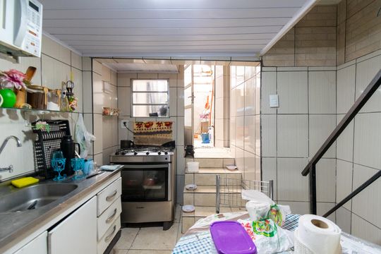 Cozinha de casa para alugar com 2 quartos, 40m² em Vila Fachini, São Paulo