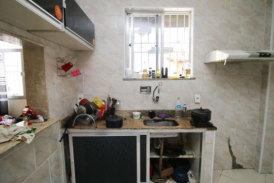 Cozinha de casa à venda com 2 quartos, 240m² em Irajá, Rio de Janeiro