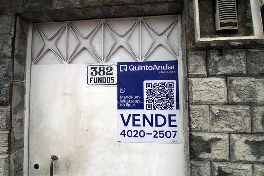 Placa de casa à venda com 2 quartos, 240m² em Irajá, Rio de Janeiro