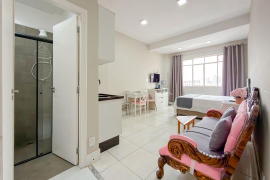 Banheiro Social de kitnet/studio para alugar com 1 quarto, 25m² em Liberdade, São Paulo