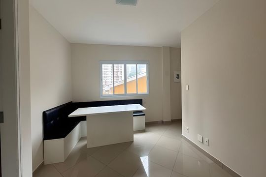 Apartamento para alugar com 4 quartos, 95m² em Jardim das Acacias, São Paulo