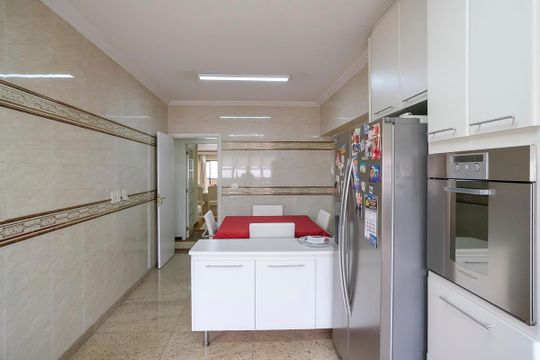 Cozinha de apartamento à venda com 4 quartos, 340m² em Santo Antônio, São Caetano do Sul