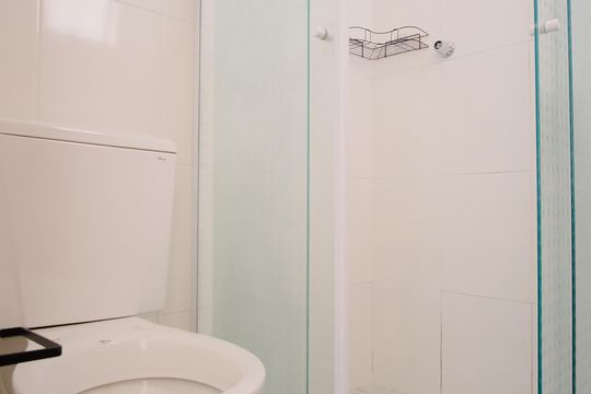 Banheiro de apartamento à venda com 1 quarto, 30m² em Vila Centenario, São Paulo