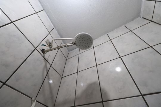 Banheiro de casa para alugar com 1 quarto, 25m² em Vila Matilde, São Paulo